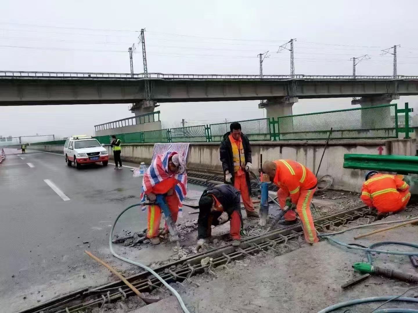 红河桥梁伸缩缝抢修料